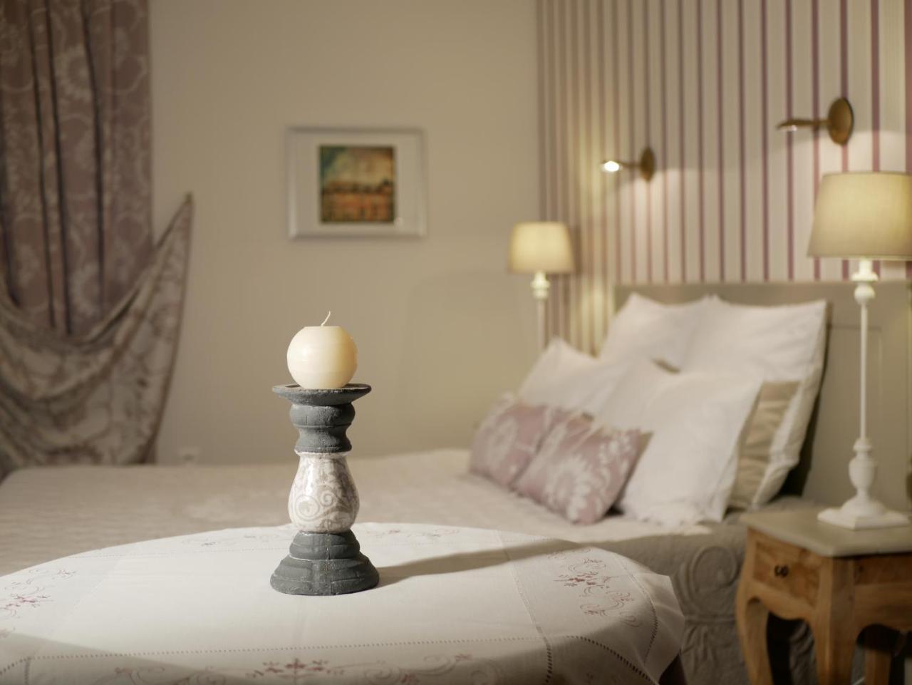 Bed and Breakfast Domaine De La Fontaine Chavagne Экстерьер фото