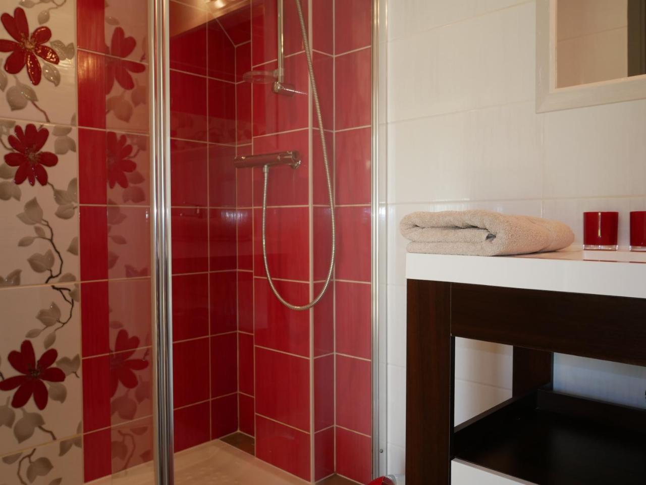 Bed and Breakfast Domaine De La Fontaine Chavagne Экстерьер фото